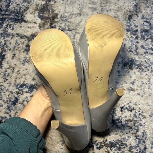 Steve Madden P-Raven Gray Platform Heels Size 7.5 - Picture 14 of 16